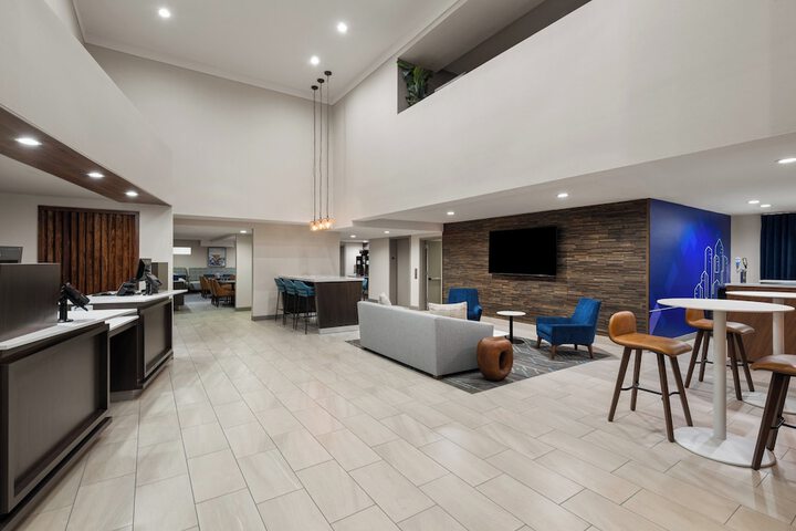 Guest Lobby