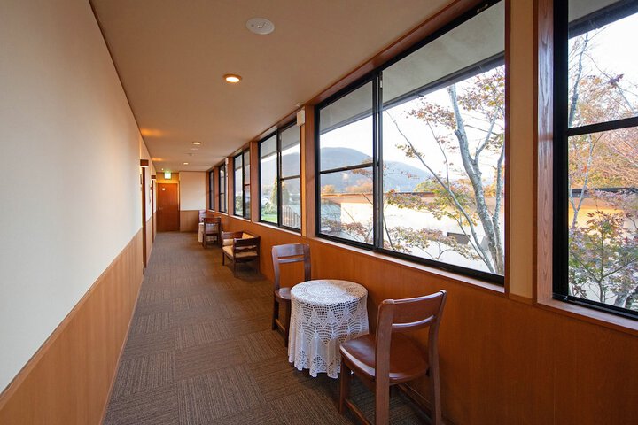 Ballroom/Hall 25 of 43