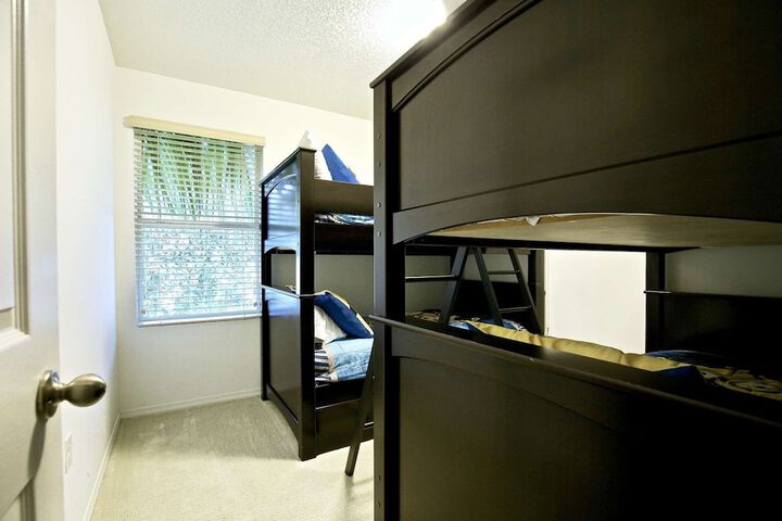 Room 12 of 96
