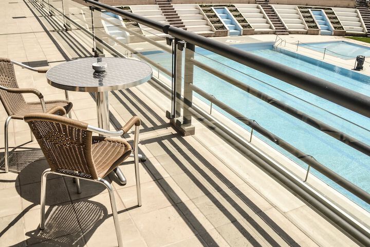 Pool Hotel
