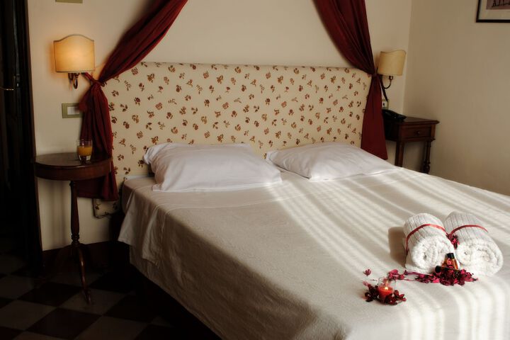 Room 4 of 45