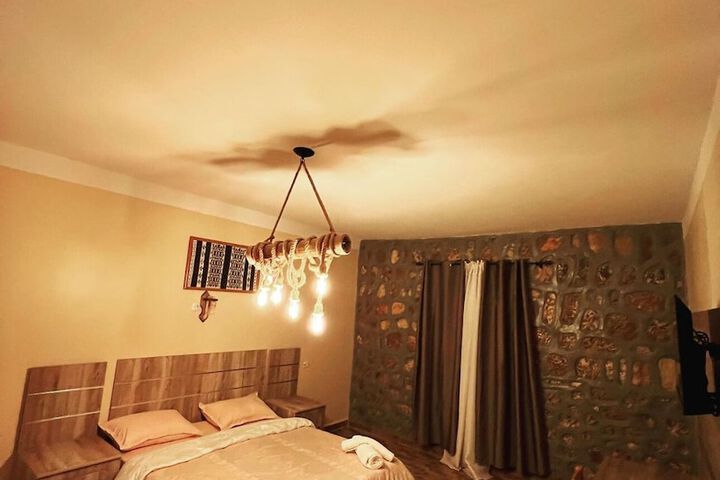 Room 11 of 20