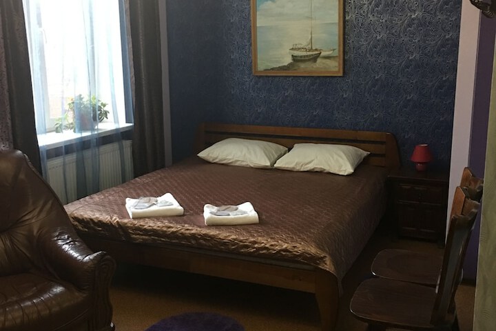 Room 13 of 68