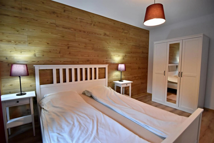 Room 5 of 21