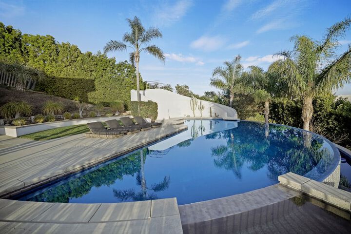Pool 30 of 57