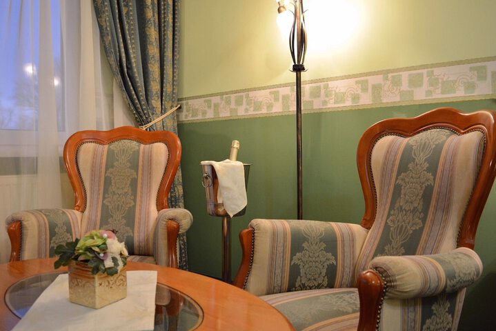 Room 26 of 84