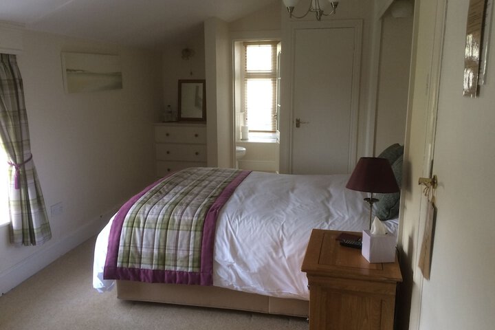 Room 10 of 37