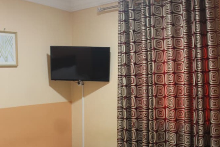 Room 4 of 41