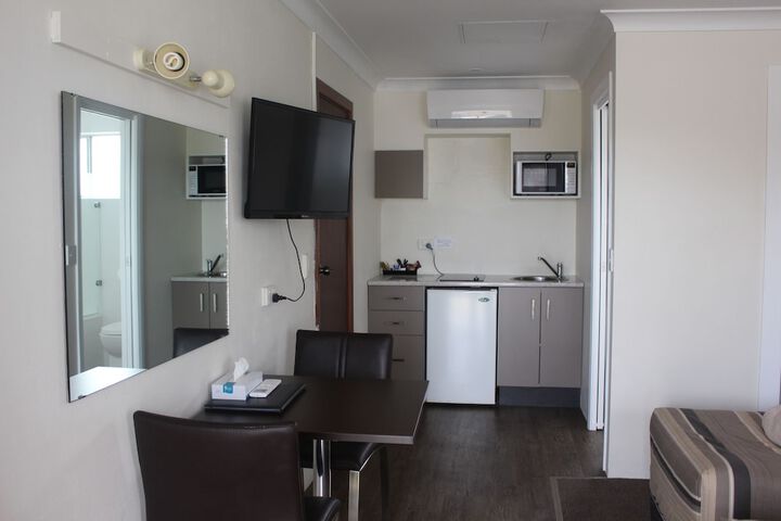 Room 10 of 46
