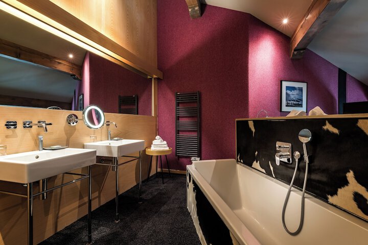 Bathroom Interior Photo