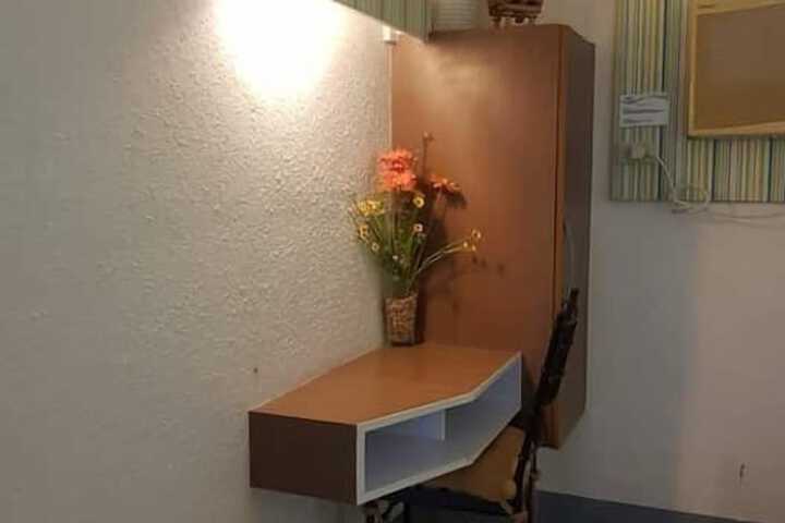 Room 18 of 41