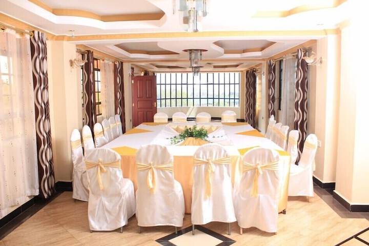 Ballroom/Hall 43 of 68