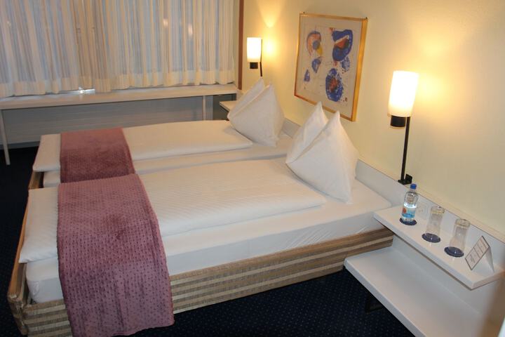 Room 6 of 41