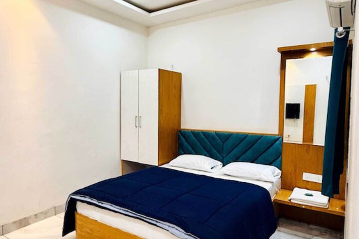 Room 16 of 101