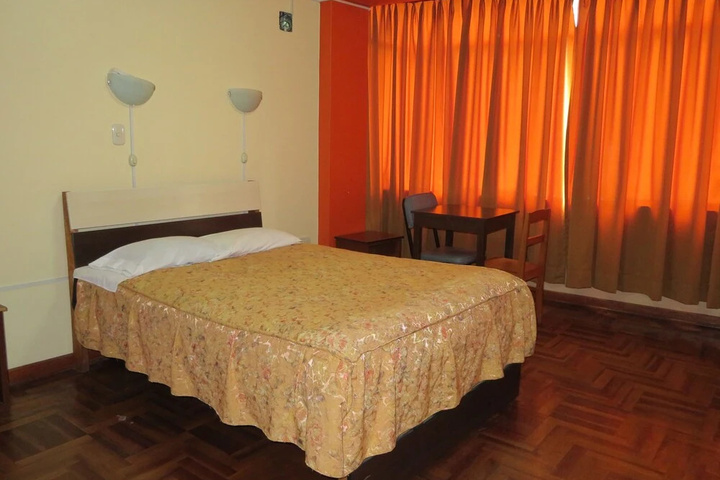Room 5 of 19