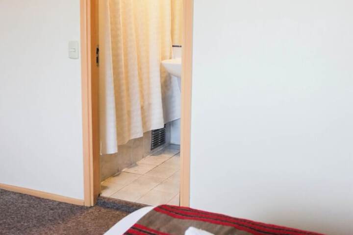 Room 9 of 35