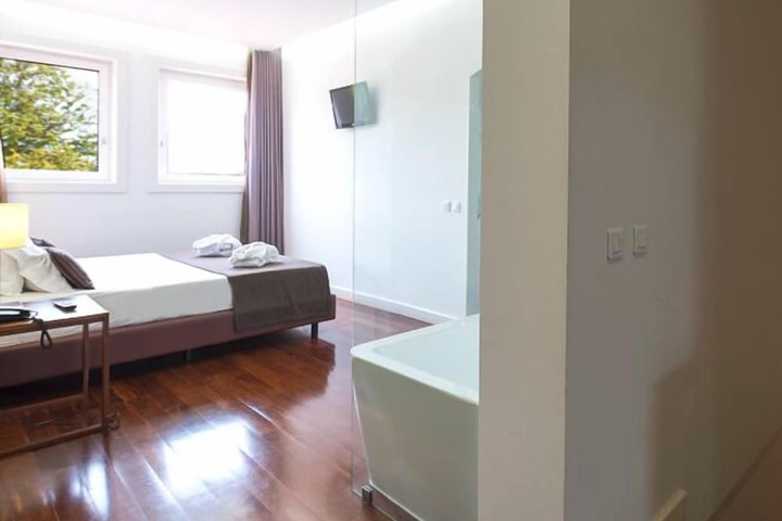 Room 12 of 31
