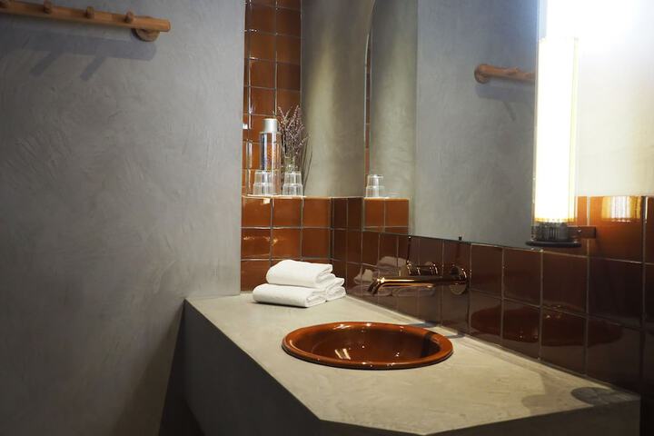 Steam room