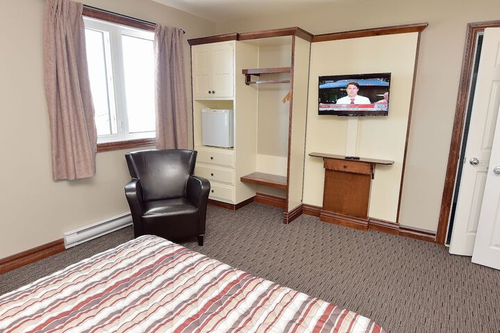 Room 11 of 49