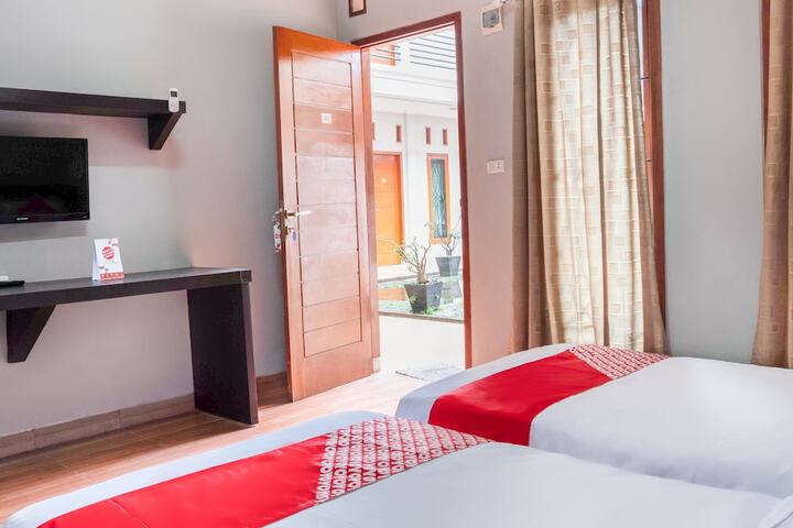 Room 9 of 19