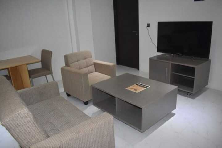 Room 21 of 37