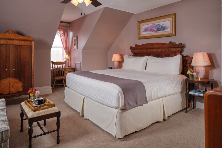 Room 12 of 41
