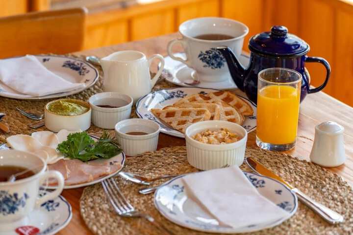 Breakfast/Coffee Service 23 of 31