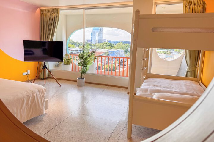 Room 75 of 135