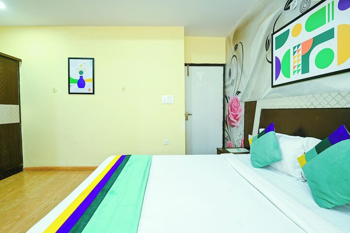 Room 28 of 45