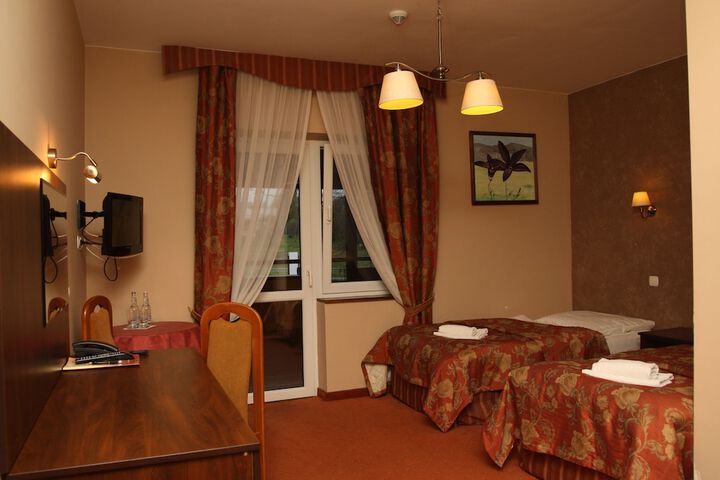 Room 6 of 56