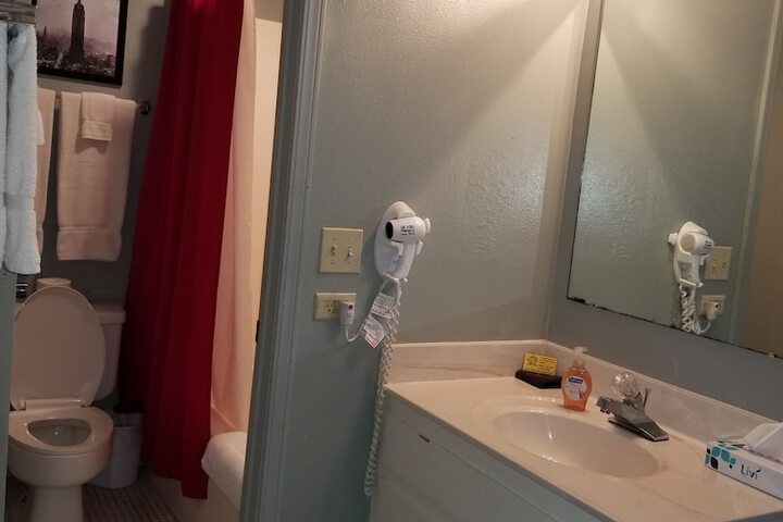 Room 20 of 53