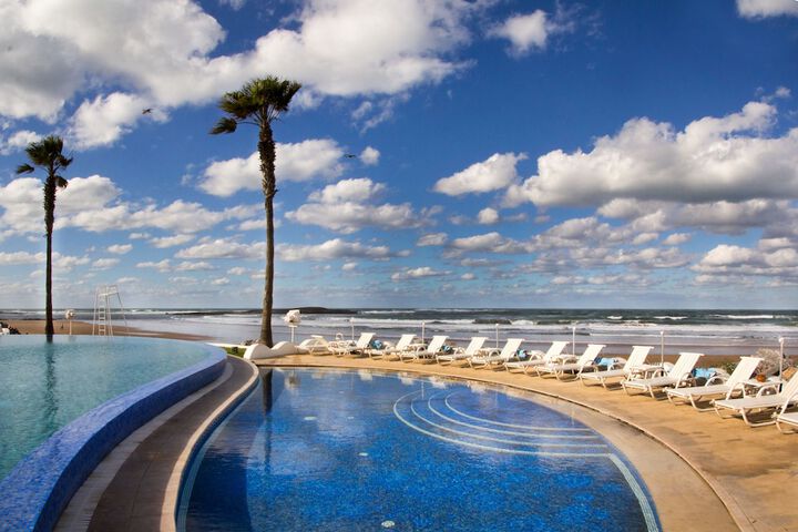 Hotel Pool
