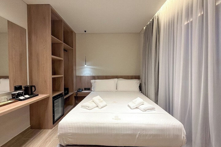 Room 98 of 165