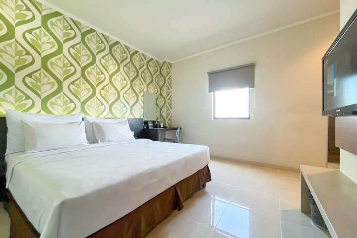 Room 16 of 61