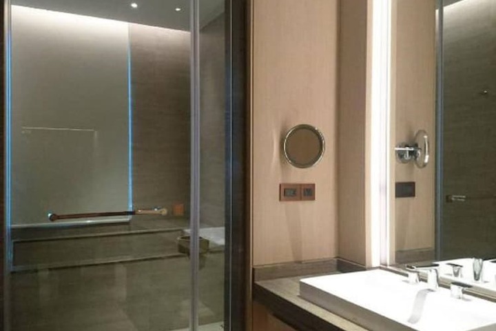 Room 20 of 82