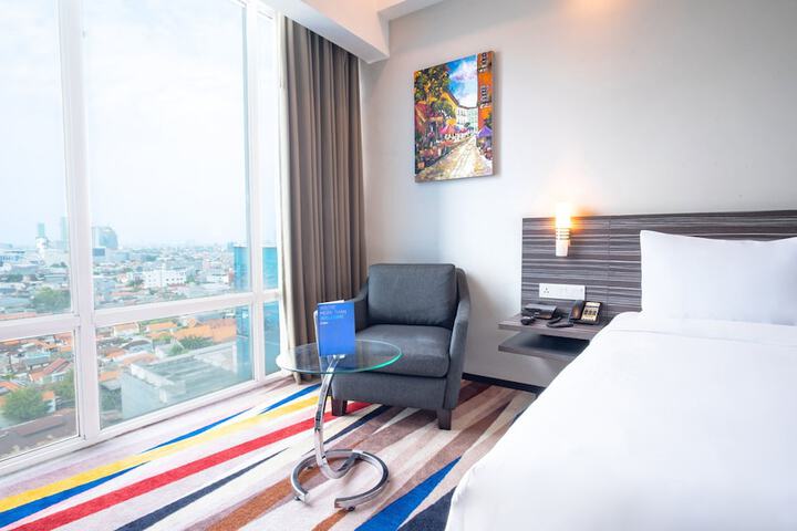 Room 8 of 70
