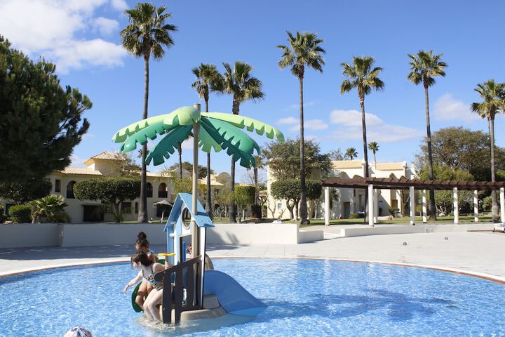 Pool 38 of 106