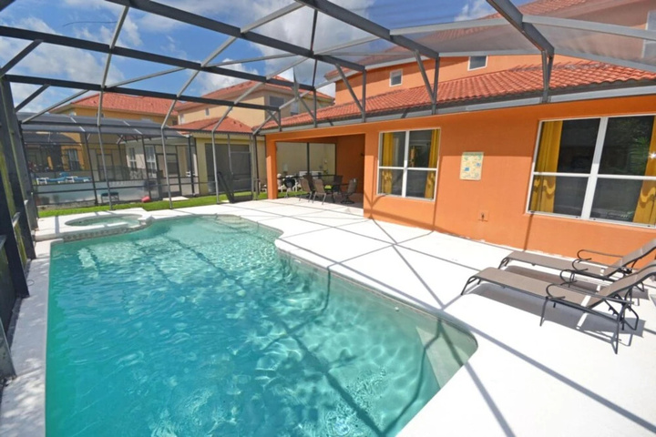 Pool 11 of 36