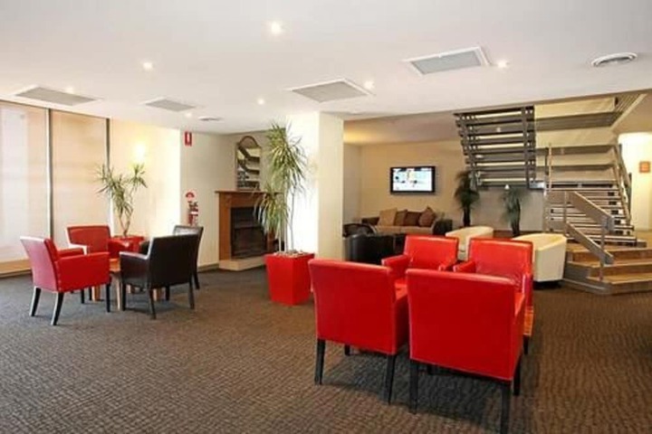 Entrance & Lobby