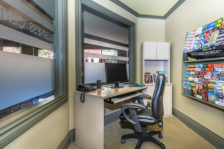 Business Center 59 of 88