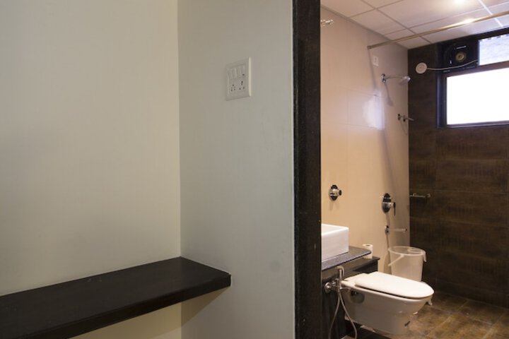 Room 21 of 39