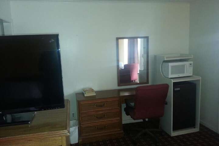 Room 12 of 22
