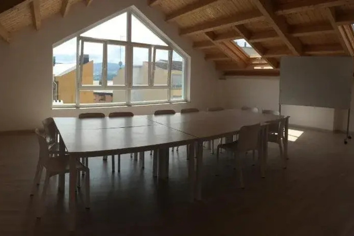Room 13 of 17