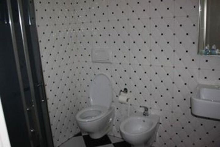 Room 11 of 52