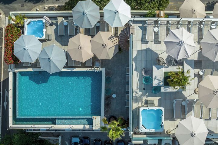 Hotel 81 of 82
