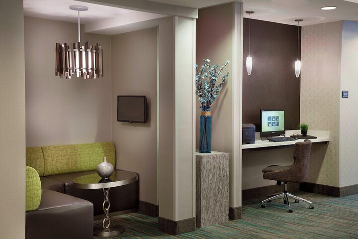 Business Center 20 of 26