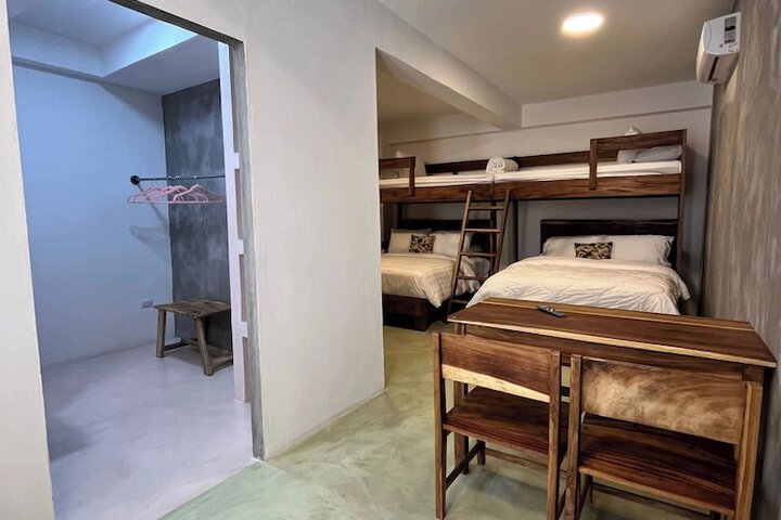 Room 13 of 51