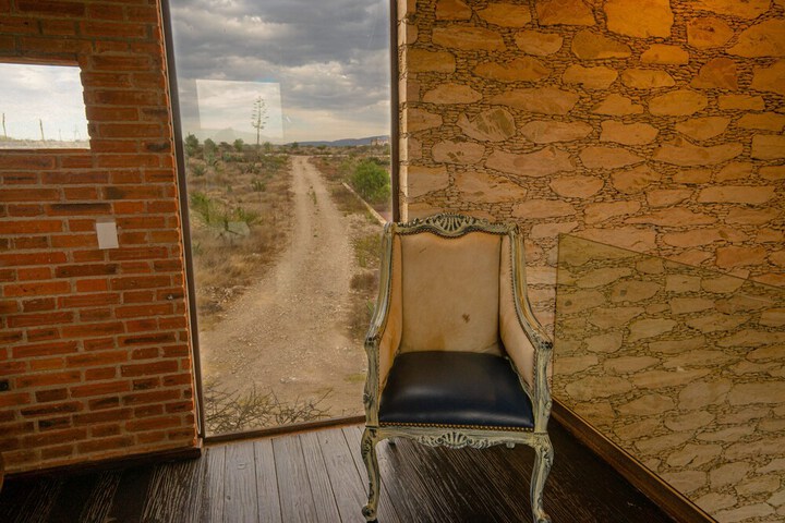 Room 37 of 169