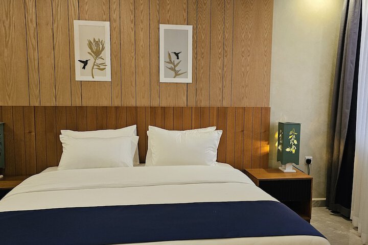 Room 9 of 73