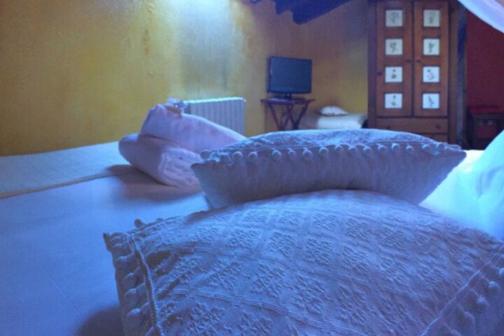 Room 36 of 65